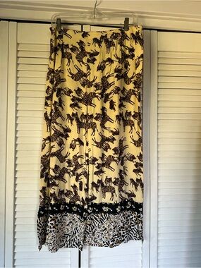 Vintage FAITH Brand Yellow Zebra Print Capris with Animal-Print Hem & Beeding